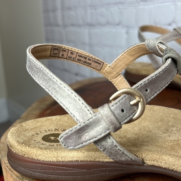 Revitalign Heron T-Bar Sandals in Toasted Coconut - Picture 6 of 9